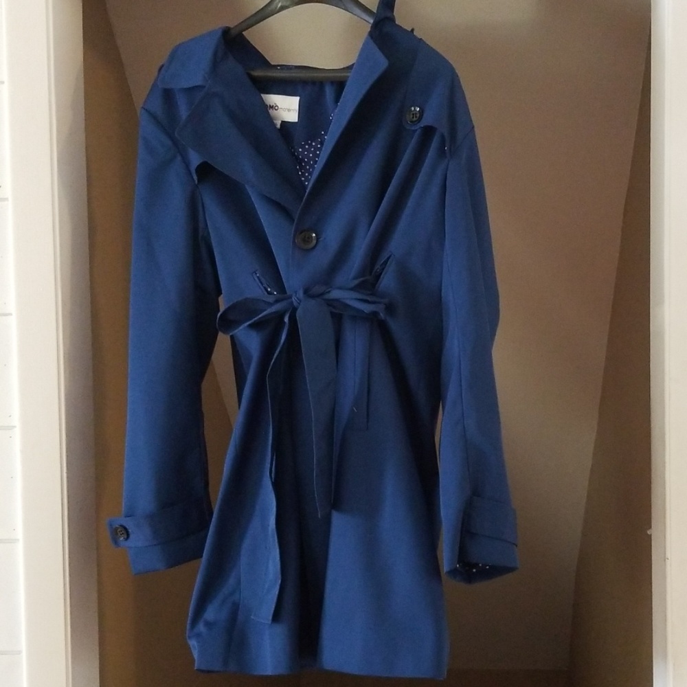 Maternity trench coat